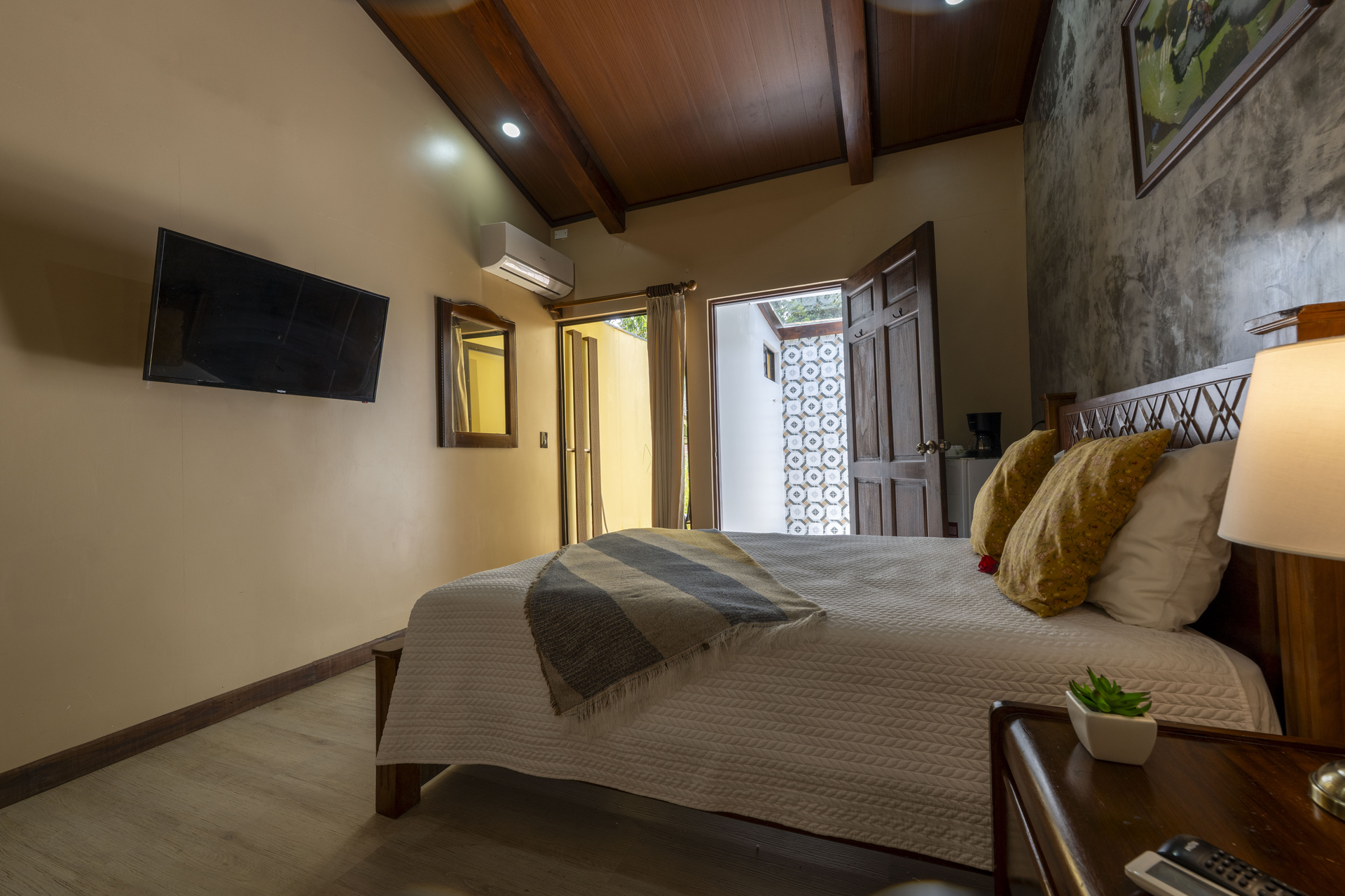 ESTANDAR 1 CAMA (#3)